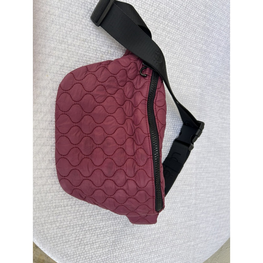 Lululemon Quilted Belt Bag Burgundy Berry Logo Strap Crossbody Fanny Pack